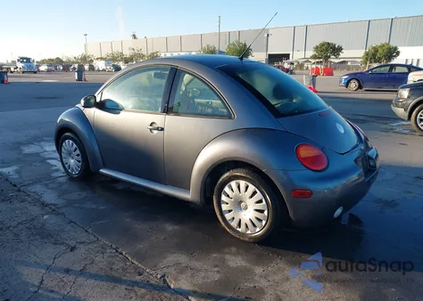 2005 Volkswagen New Beetle Gl z USA, uszkodzony, nr VIN 3VWBK31C35M404232